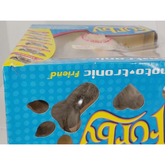 Big FURBY 2005 EMOTO-TRONIC Gray Pink Tiger Electronics Hasbro Talking Toy Grey - Picture 12 of 12
